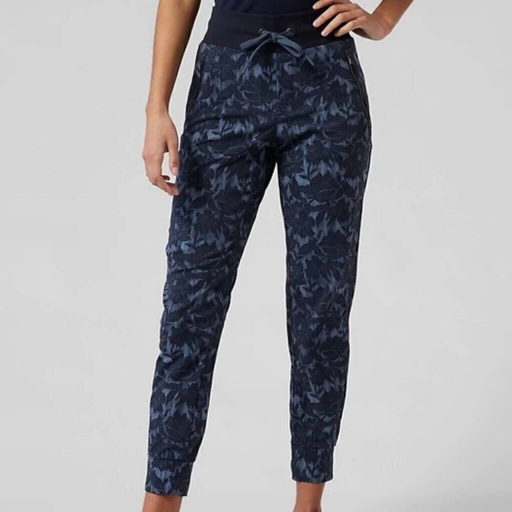 Athleta Trekkie North Printed Jogger Womens 4 Blue Floral Drawstring Casual Pant